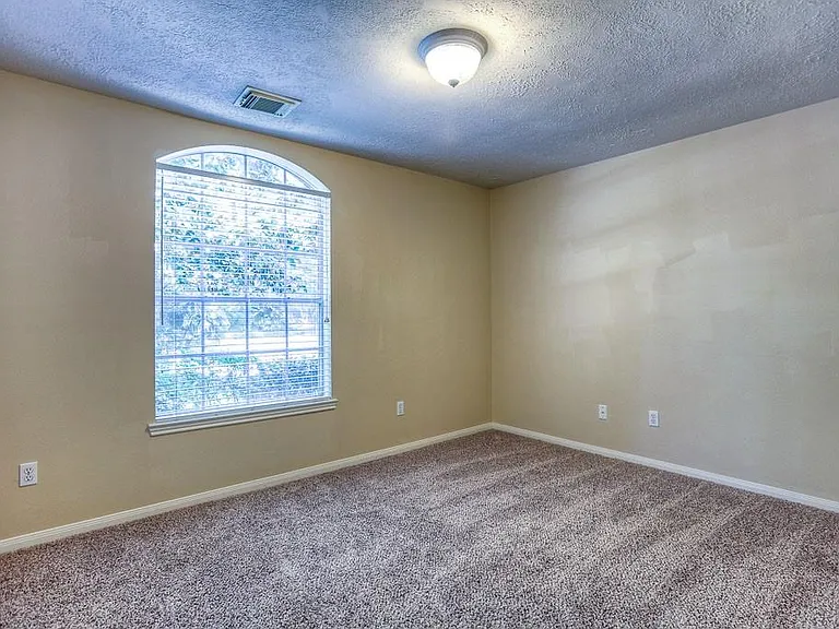 135 S Delta Mill Cir — Photo 18