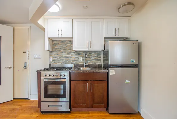 Rented by ATM Realty Service Inc | media 18