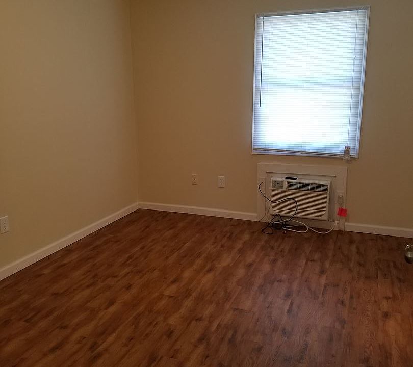 2nd image of 15974 County Road 612 APT D9