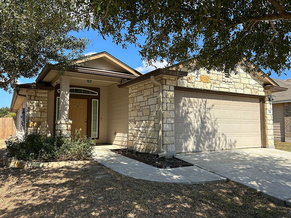 1st image of 741 Great Oaks Dr