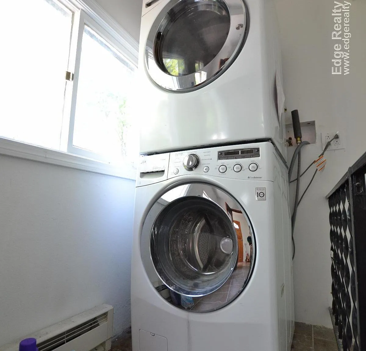 3 bed, 1250 sqft, $3,900 — Photo 3
