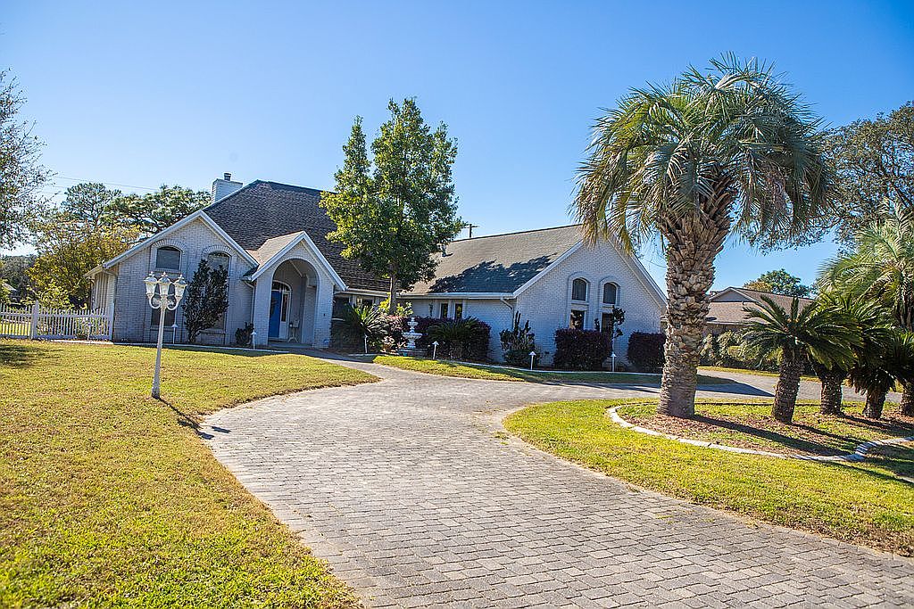 83 Lake Lorraine Cir, Shalimar, FL 32579 Zillow