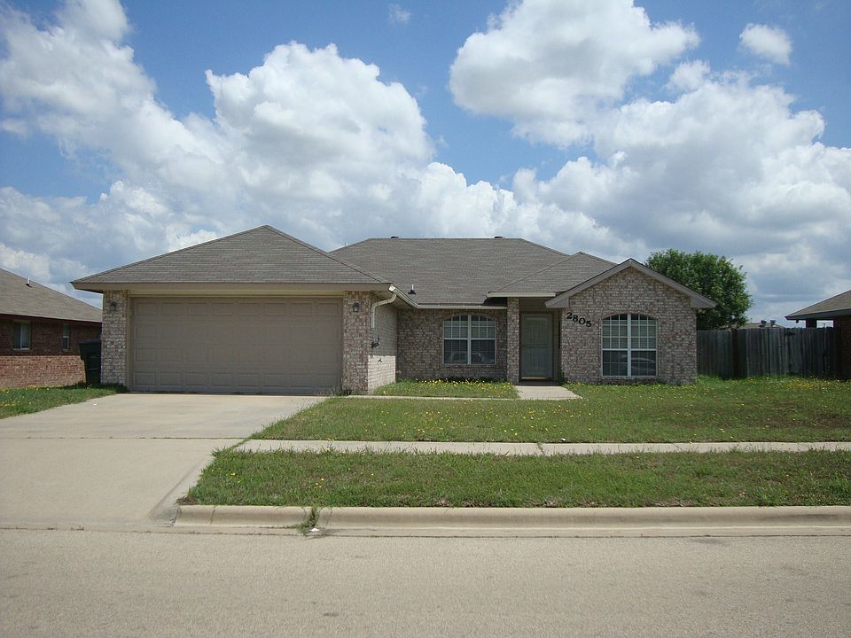 1st image of 2805 Eastwood Dr