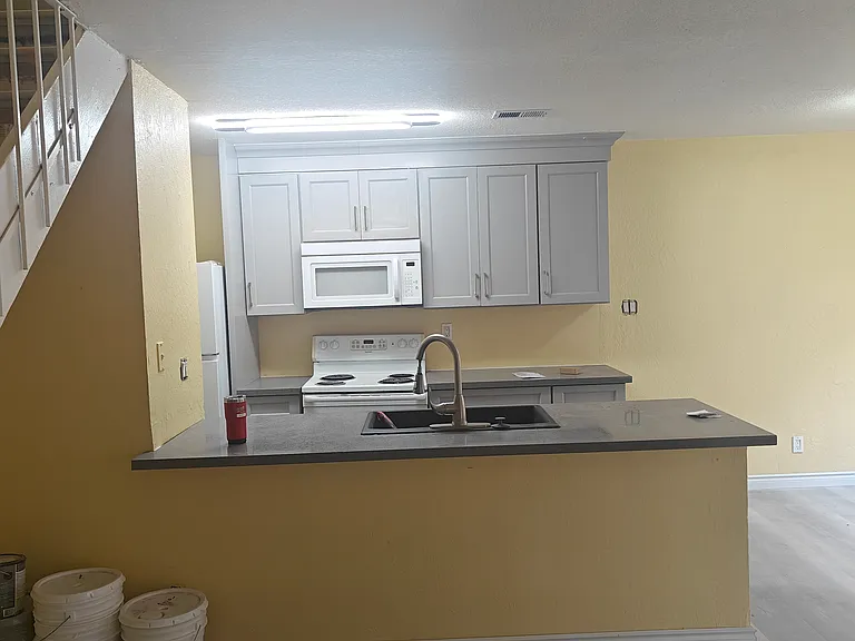 2208 Peppertree Way #3 — Photo 9