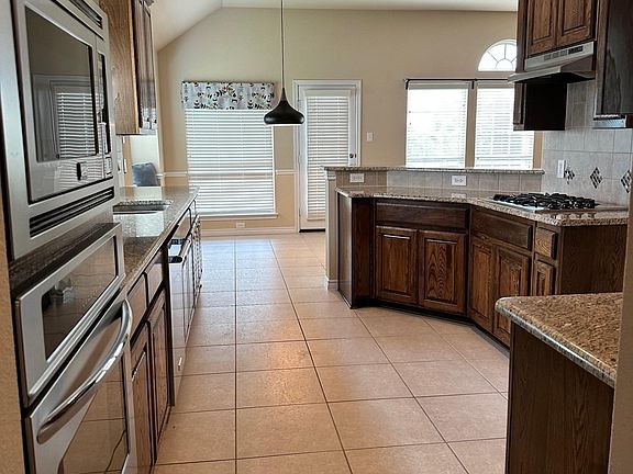 3rd image of 2529 Appaloosa Ln
