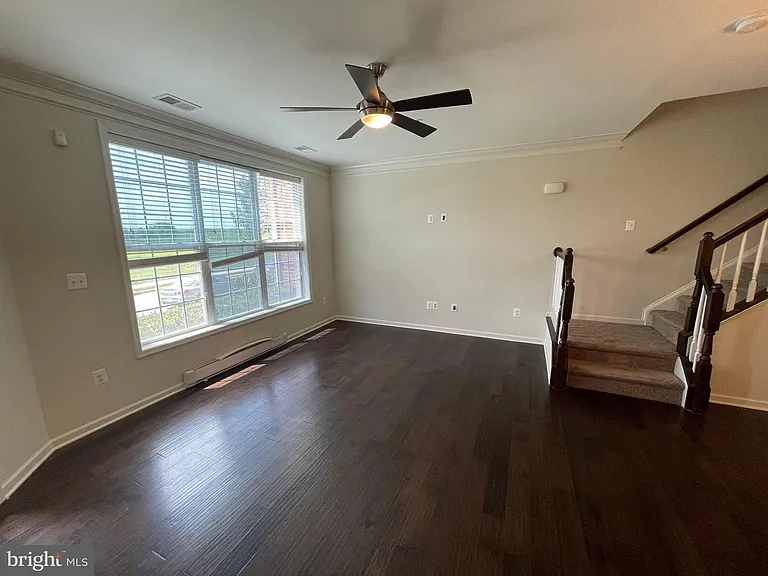 23530 Hopewell Manor Ter — Photo 4