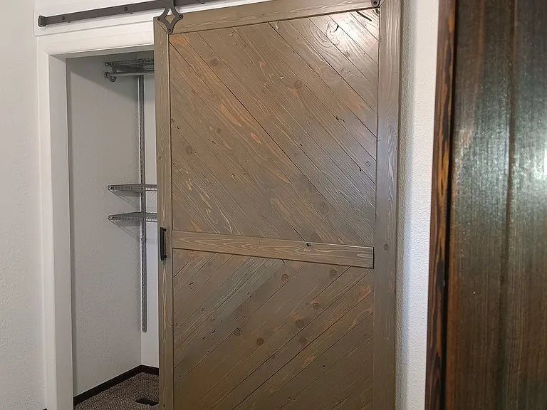 362 N 2nd St — Photo 17