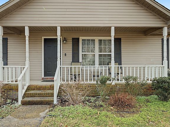 4th image of 723 Hogan Dr