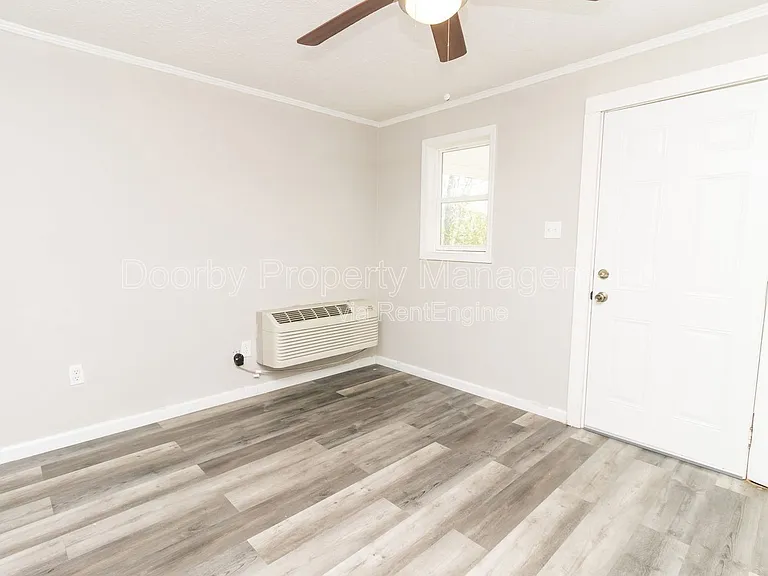 207 Napier St #6 — Photo 5