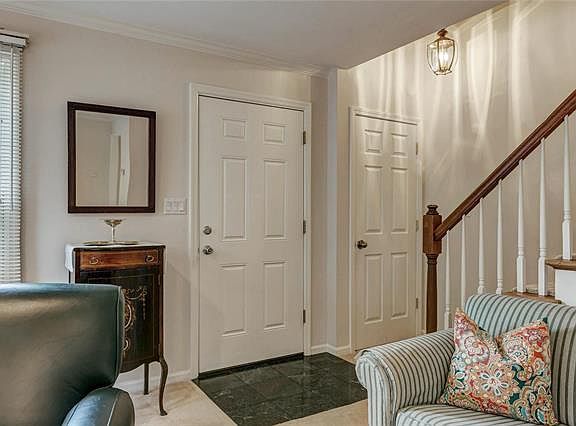 4th image of 1058 Brooksgate Manor Dr