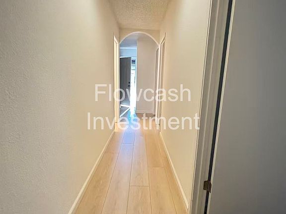 5th image of 612 Los Lunas Way