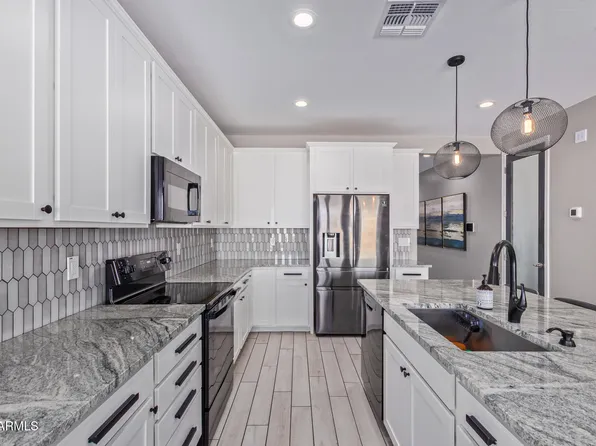 1066 W SULLIVAN Avenue, Coolidge, AZ 85128
