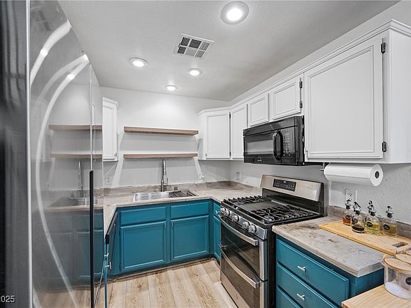 5th image of 4039 Halfmoon Bay Dr
