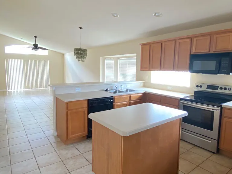 13655 Budworth Cir — Photo 5