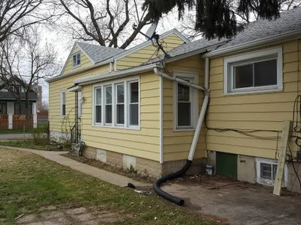 1938 N 15th St, Milwaukee, WI 53205