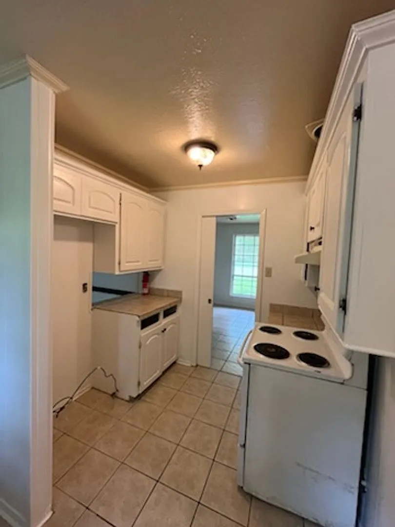3219 Lakewood Dr Jackson, MS 39212 — Photo 3