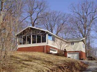 12 Ems R4 Ln, Pierceton, IN 46562