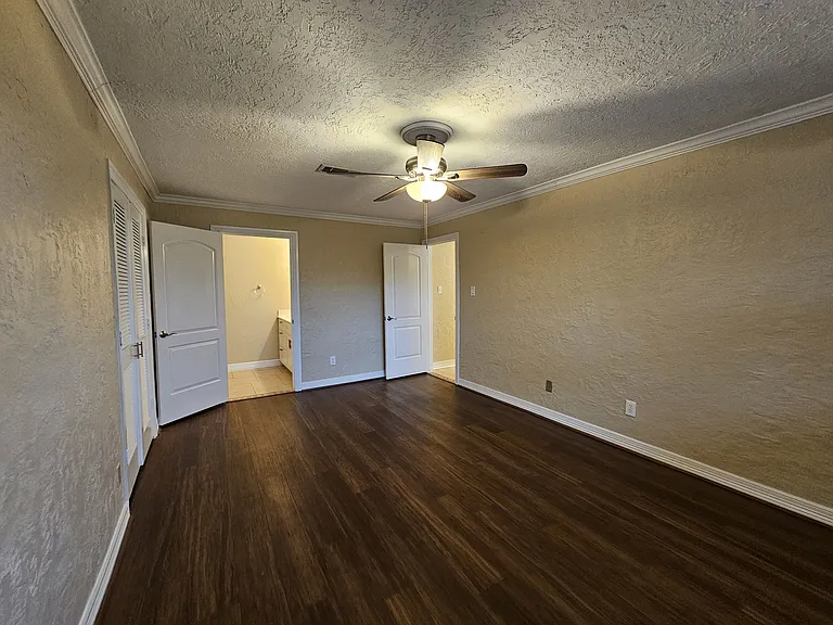 15575 Marina Dr #323A — Photo 11