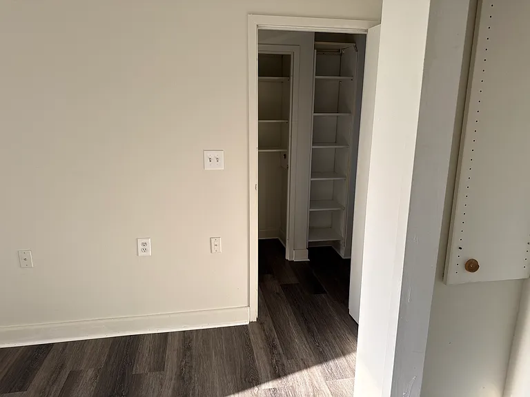 60 Strawberry Hill Ave #418 — Photo 13