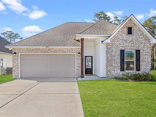 308 Covington Cottage Ln, Covington, LA 70433
