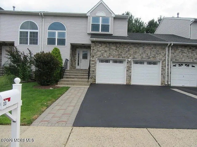3 bed, 3.5 bath, 1792 sqft, $3,900 — Photo 1