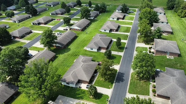 4020 N Christopher Ct — Photo 24