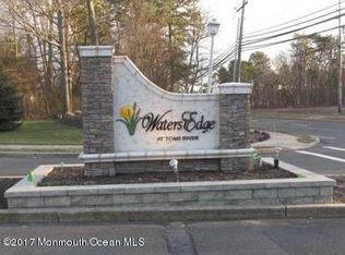 1314 Waters Edge Dr #14A, Toms River, NJ 08753