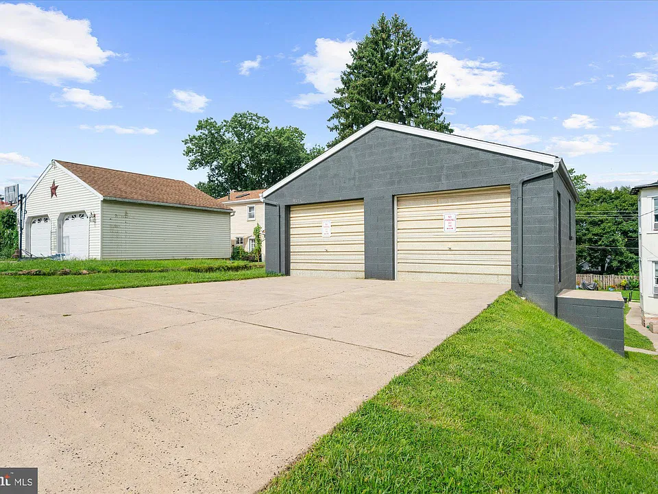 825 Maple Ave #GARAGE
