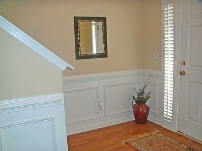 Entry Foyer (View 2)