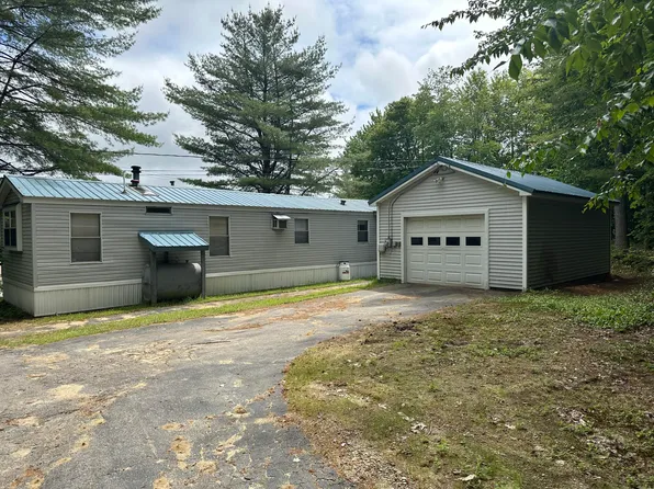 8 Greenwoods Road, Peru, ME 04290