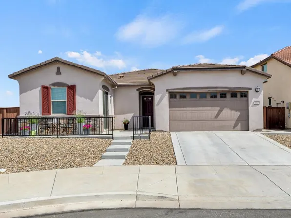 2001 Gumbinger Pl, Woodland, CA 95776