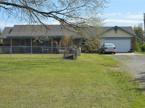 21461 206th St, Spiro, OK 74959