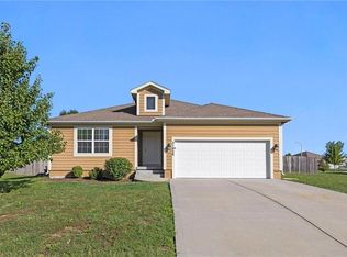 31956 W 172nd St, Gardner, KS 66030