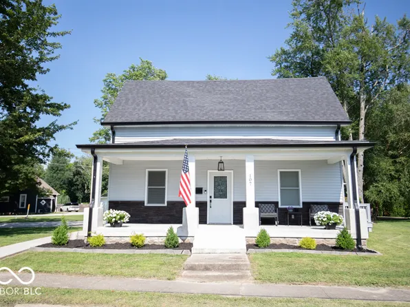 107 W College St, North Vernon, IN 47265