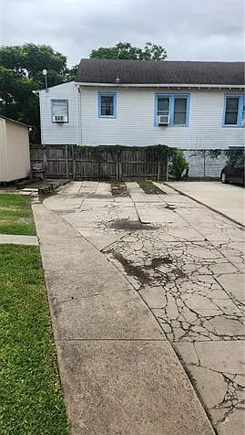 129 N Alexander St — Photo 38