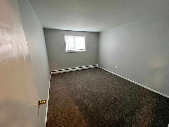 5th image of 119 Bridge St Unit 106