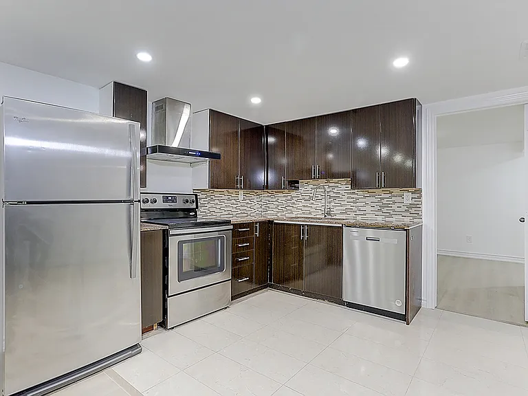 3271 Chokecherry Cres #BASEMENT — Photo 12