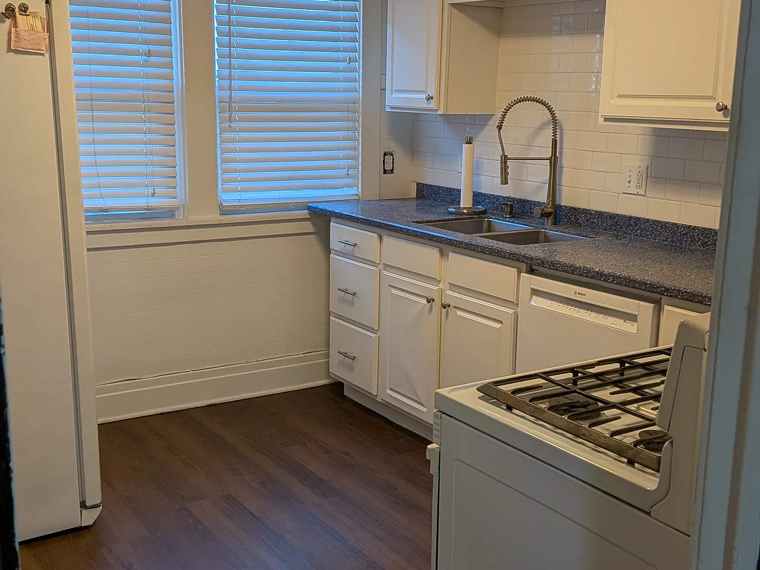 3 bed, 1300 sqft, $1,700 — Photo 2