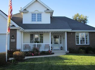 6872 Lanterne Dr, Loves Park, IL 61111