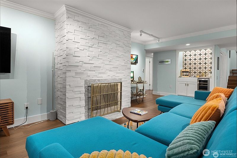 3rd image of 1524 NE 140th Street #D2