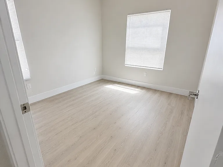 6650 W Warm Springs Rd #1108 — Photo 8