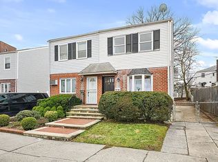 6134 84th Pl, Flushing, NY 11379