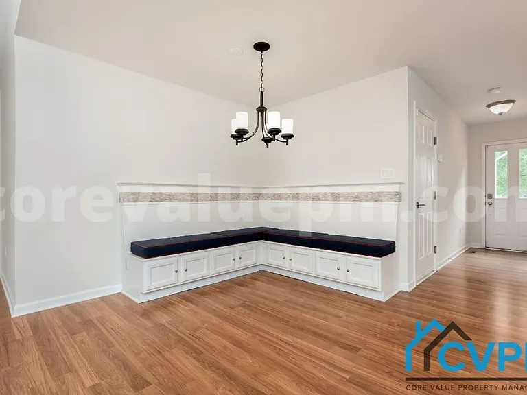 4702 Shelley Ln — Photo 4