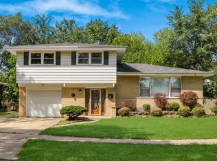 14622 Parkside Dr, Dolton, IL