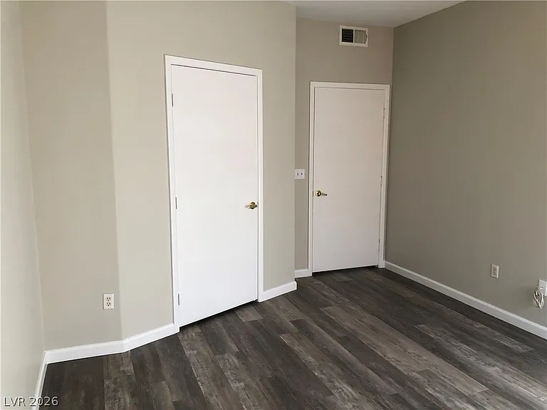 5650 E Sahara Ave #2026 — Photo 25
