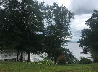 940 Lake Dr #9, Lexington, NC 27292