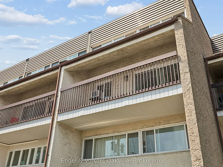 1055 Dundas St E #184 — Photo 27