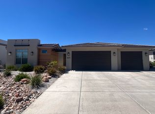 3071 E Photinia Dr, Saint George, UT 84790