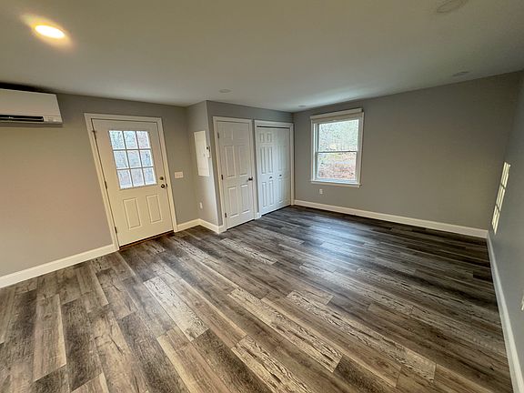 entrance and bed area