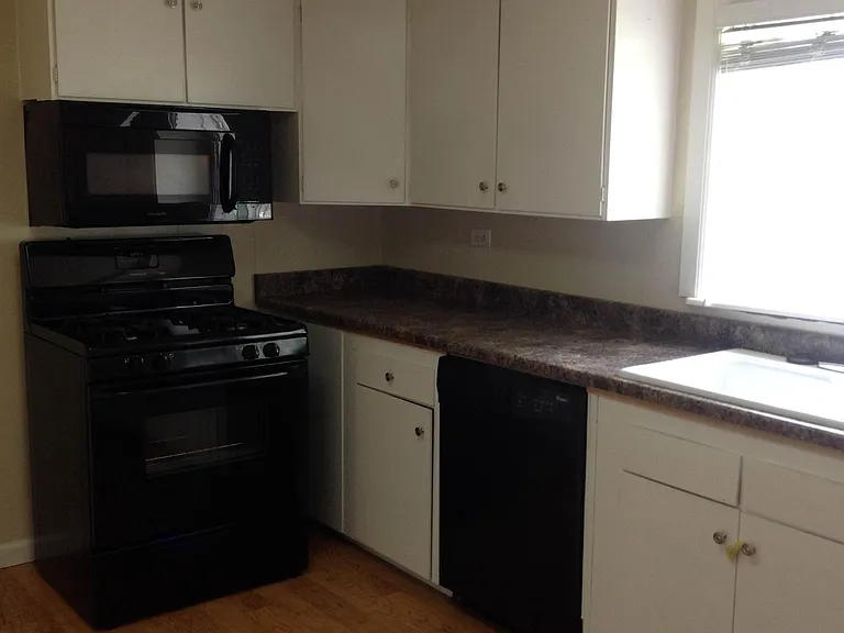 350 Adaline St — Photo 5